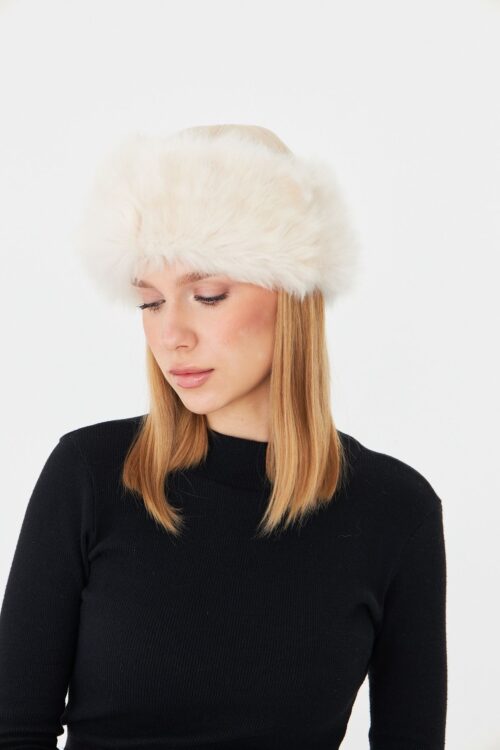 The Toscana Elegance: Hand-Crafted Ladies’ Toscana Hat