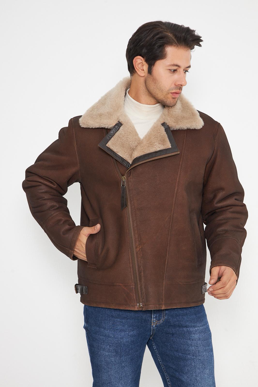 The Heritage Aviator: Hand-Crafted Men’s Sheepskin Jacket