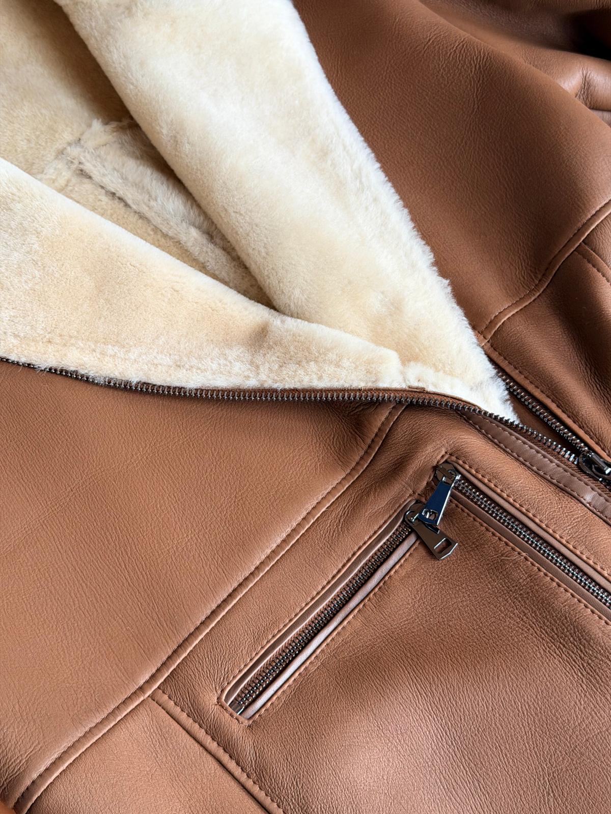 Women’s Tan Sheepskin Coat with Cream Collar – XL - Image 3
